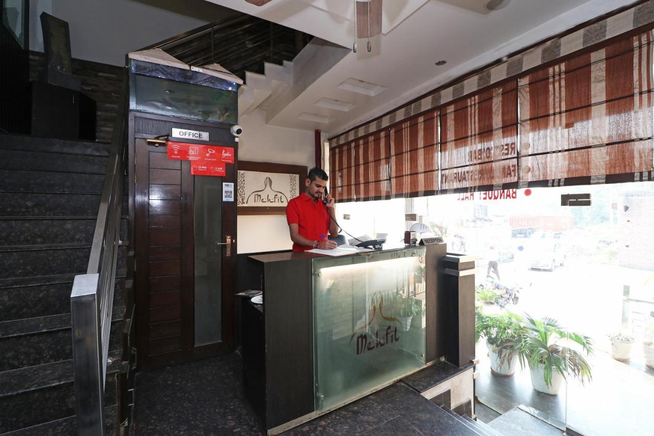 Oyo 22677 Hotel Mehfil Rajpura Bagian luar foto